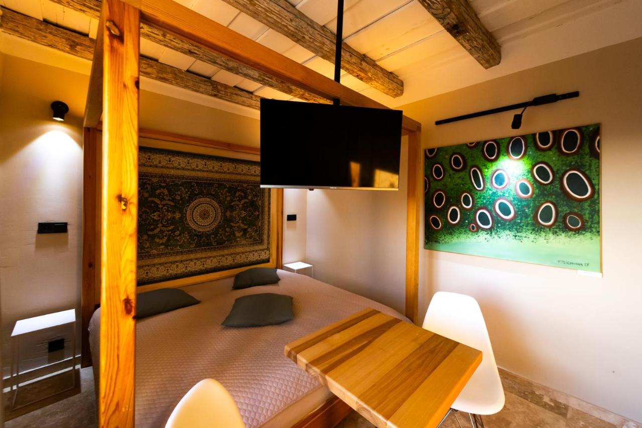 Hotel Desatero ミクロフ エクステリア 写真