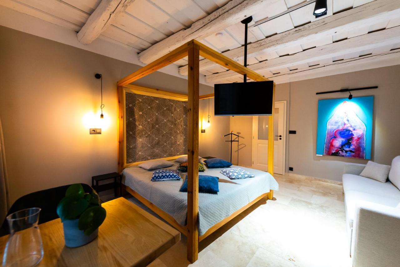 Hotel Desatero ミクロフ エクステリア 写真